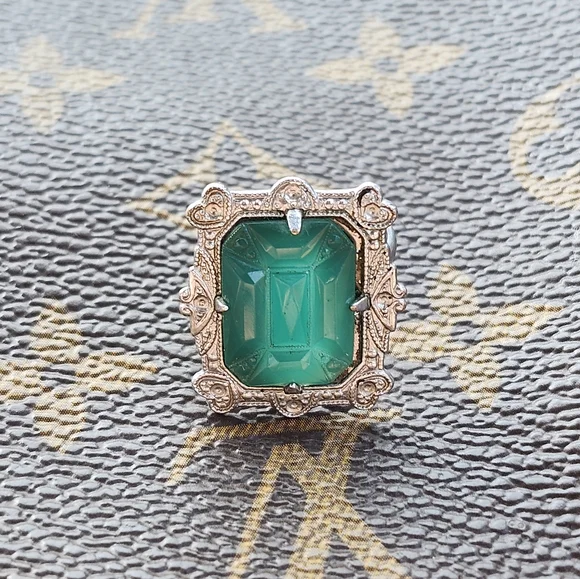Antique Uncas Sterling Silver and Chrysoprase Ring - Picture 5 of 6